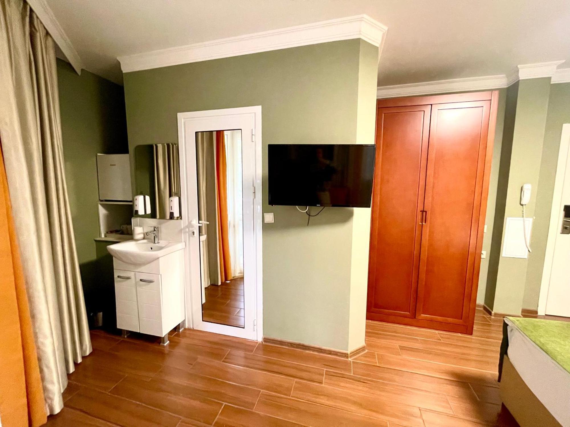Art Green Boutique Hotel Varna Esterno foto